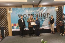 Anggota DPR RI dorong produk busana Sidoarjo mendunia