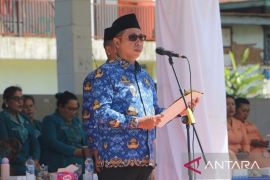 Bupati Jonius harapkan pemuda berani bermimpi dan inovatif