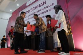 Penyerahan SLHS SPPG di Kediri