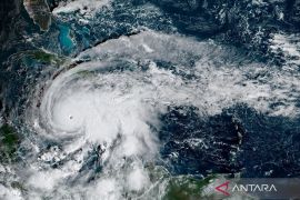 Badai Melissa: Jamaika evakuasi 25.000 orang, 30 orang tewas di Karibia