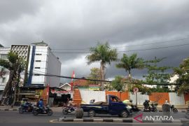 BMKG Juanda ingatkan potensi cuaca ekstrem di wilayah Jawa Timur