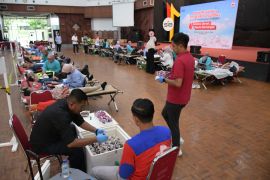Semangat Sumpah Pemuda, 345 Kantong Darah Terkumpul di Donor Darah PT Semen Padang "Setetes Darah, Sejuta Semangat"