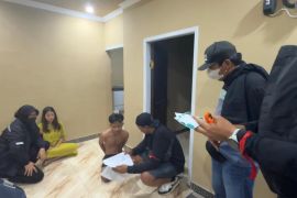 Terpopuler: Unsa jadi kampus Negeri, KPK terbitkan Sprinlid tambang emas, hingga polisi gerebek lokasi transaksi narkoba