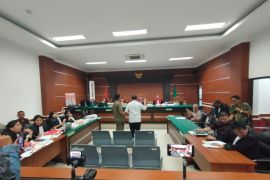 Jawaban Arina di sidang hibah GMIM buat pengunjung terisak