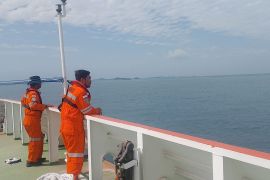 SAR cari kru kapal terjatuh di perairan Singapura