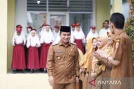 Wali Kota Solok Inspirasi Siswa SDN 03 Kampung Jawa Lewat Amanat Upacara Bendera