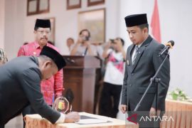 Wali Kota Solok Lantik 18 Pejabat Pimpinan Tinggi Pratama dan Administrator