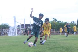 Bermain dengan 10 pemain, Balangan dominasi permainan melawan Banjarmasin