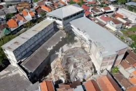 BNPB targetkan evakuasi korban ponpes roboh rampung Senin 6 Oktober