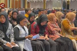 Pelatihan penjamah Makan Bergizi Gratis di Palu