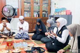 Khofifah kunjungi pesantren pasca-insiden atap asrama ambruk