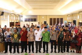 Wawako Maigus Nasir lantik pengurus Lembaga Pemberdayaan Masyarakat Kelurahan Surau Gadang