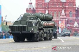 Perlombaan Kembali: Uji Nuklir AS dan Tantangan Rusia