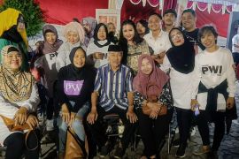 Tim Line Dance PWI dan PARFI Jatim meriahkan Parade Surabaya Juang Surabaya Epic 2025