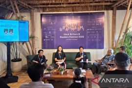 Suara Revolusi dari Indonesia Timur