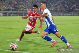 Persib Bandung bungkam Bali United 1-0 di kandangnya