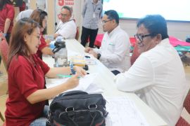 PLN gelar donor darah di Sulut, 31 kantong terkumpul