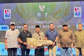 Himperra bagikan 7 unit rumah gratis ke ustadz dan marbot masjid