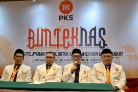 PKS meminta kadernya berikan pendidikan politik dengan menjadi teladan