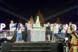 Pesta Rakyat DEP Satu Dekade: Puncak perayaan 10 tahun PT Duta Elok Persada di Candi Prambanan