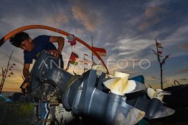 Kampung nelayan merah putih di Sumatera Barat Page 3 Small