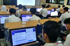 Tinjau pelaksanaan TKA, Kemendikdasmen ingatkan jangan cari bocoran