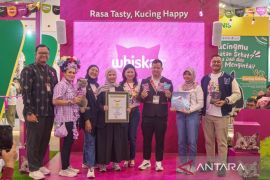 WHISKAS raih rekor MURI, Bagikan nutrisi lengkap 380.000+ kucing