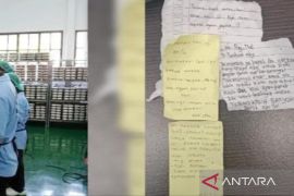 Petugas dapur SPPG Polda Babel terharu terima "surat cinta" dari siswa penerima MBG