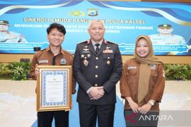 Kapolda berikan penghargaan ULM atas inovasi pupuk organik