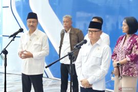 Govt to provide foreign language training in free school program