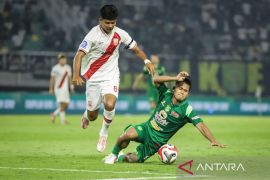 Kapten Bruno Moreira lakoni laga ke-100 bersama Persebaya