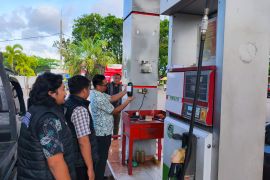 Polres Probolinggo pastikan tidak ada BBM bercampur air di SPBU