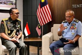 Atase RI lakukan kunjungan kepada Panglima Tentera Udara Diraja Malaysia