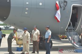 President Prabowo hands over A400M aircraft to TNI commander