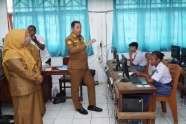 Pemkot Jayapura pastikan TKA satuan pendidikan SMA/SMK berjalan lancar