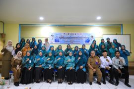 TP PKK Kalsel edukasi masyarakat cegah perkawinan anak di HSU