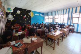 Orangtua di Pangkalan Lada beri respons positif Gerakan Menulis Indah