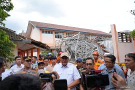 Pemkab Bogor evaluasi infrastruktur sekolah usai atap SMKN 1 Gunung Putri roboh