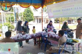 Bantu masyarakat peroleh harga pangan murah, Pemkab Pasaman Barat kembali adakan pangan murah bagi masyarakat Kinali