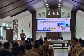 Bulog Cabang  Singkawang salurkan bantuan pangan untuk 19.417 KPM