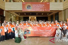 BTPN Syariah Kembali Berangkatkan Ratusan Nasabah dalam Program Umrah Satu Pesawat