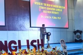 Sekda Sultra harap event English Expo UHO semakin mendunia