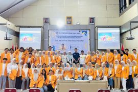 Entrepreneur Day UHO Perkuat Fotografi Produk Kreatif Mahasiswa Ilkom Fisip