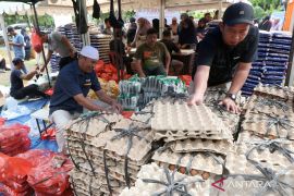 OJK: Transmisi BI-Rate dan Nataru dorong kredit konsumsi di akhir 2025