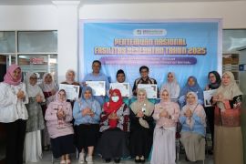 BPJS Kesehatan Cabang Solok berikan penghargaan kepada pihak Fasilitas Kesehatan FKTP &amp; FKRTL