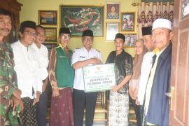 Baznas Kediri salurkan bantuan perbaikan rumah warga