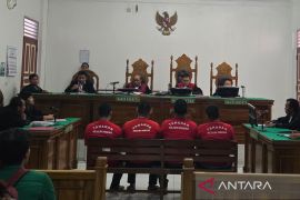 Empat debt collector perampas mobil di depan Polsek Medan Kota divonis 18 bulan penjara