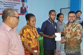 32 mahasiswa STMIK Kreatindo Manokwari terima beasiswa KIP-K