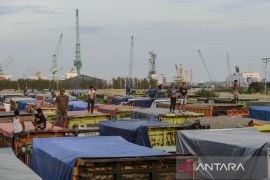 Antisipasi kepadatan truk di Banten