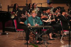 Grand Concert of Western and Indonesian Classical Music Page 3 Small